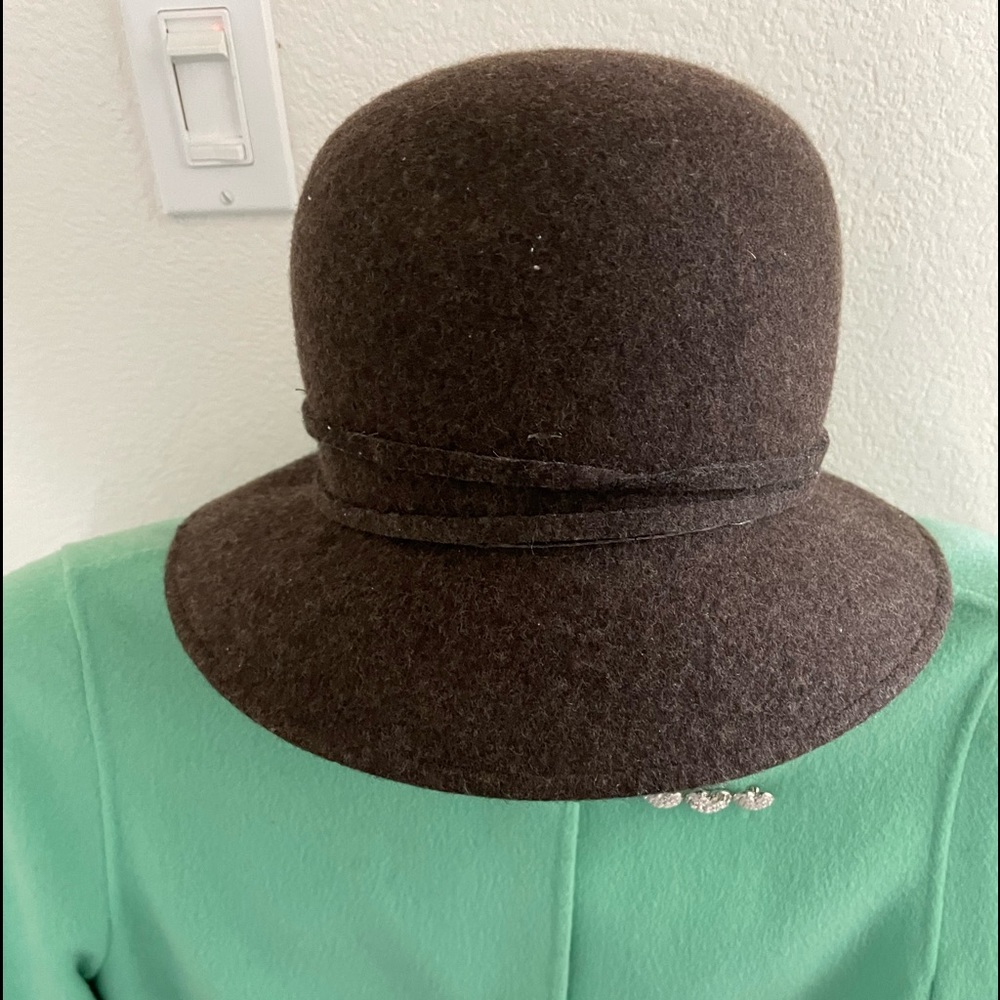 Wool hat - Picture 2 of 3